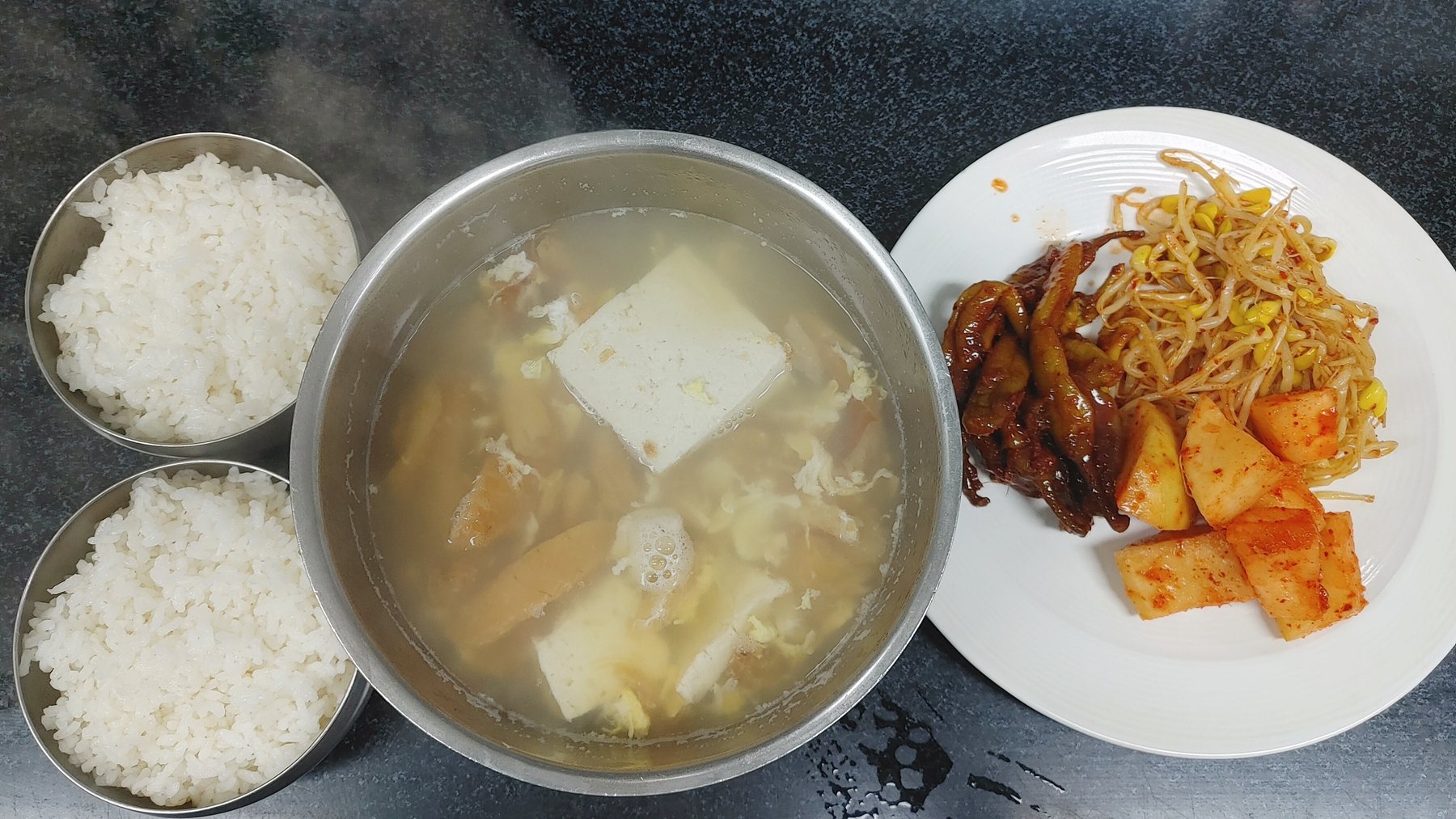 Why soup is served in korean meals : A Cultural Deep Dive