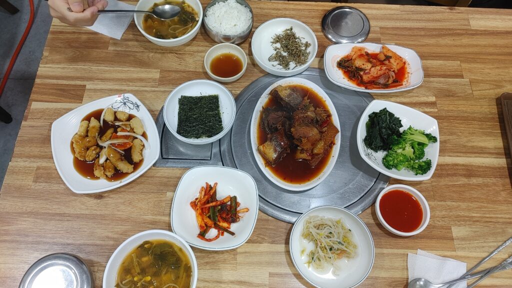 Today korean Hanjeongsik Menu - about $10