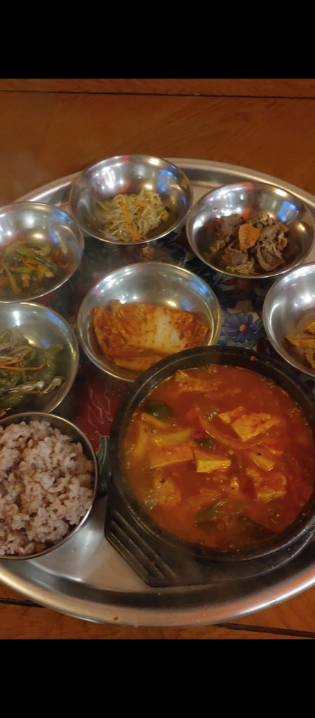 baekban - kimchi JJigae