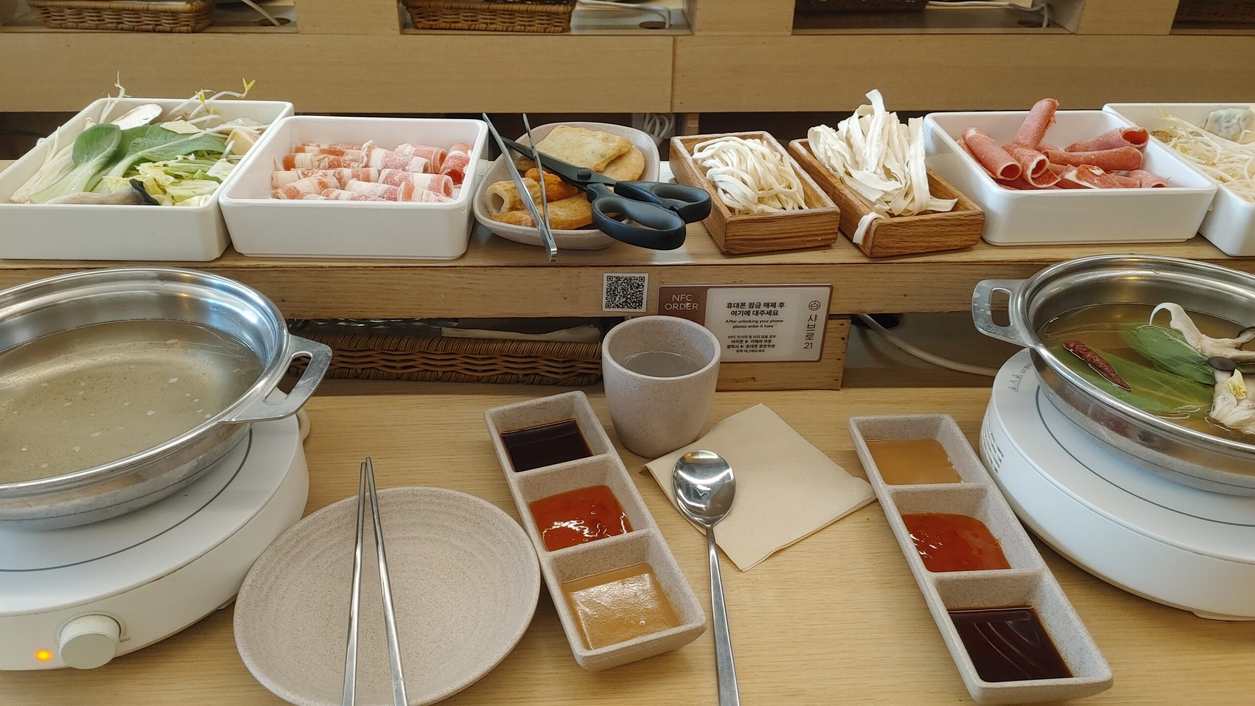 Korean Dining Etiquette: Why Koreans Eat the Way They Do